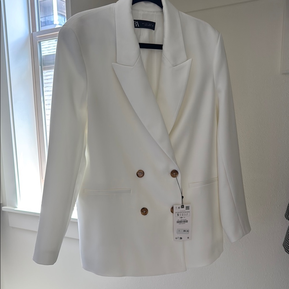Zara Elegant Cream Double-Breasted Blazer brand NEW with tags